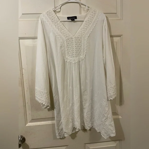 Fashion Fuse Dresses | Fashion Fuse Dress Size Medium White | Color: White | Size: M | Brittneyharriso's Closet